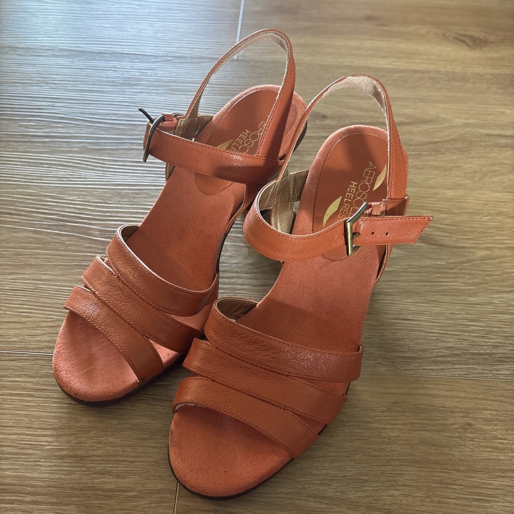 AEROSOLES‎ Heel Rest Magician Leather Orange Ankle Strap Women's 9.5 Sandals